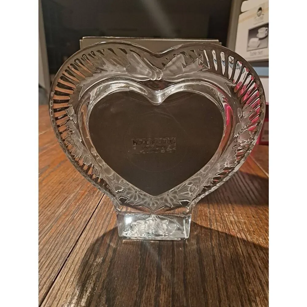Vintage Home Beautiful Japan Heart Picture Frame Chiseled Heavy Glass Bow Flower